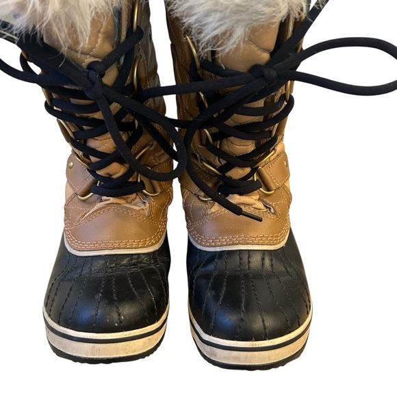 Sorel Women's Quilted Tan and Black Winter Boots Tofino II Waterproof Size 7 - Picture 3 of 7